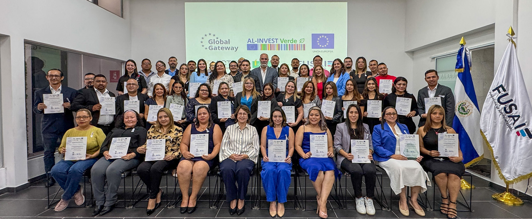 Escuela LID de FUSAI gradúa 51 empresarios con visión sostenible